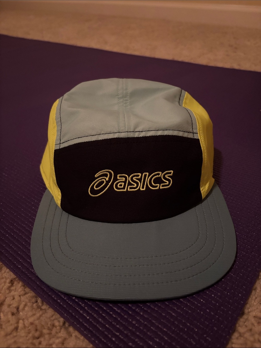 ASICS Panel Running Cap - Light Blue, Black & Yellow